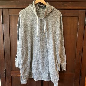 New Without Tags : Women’s Oversized Sweatshirt 🤎